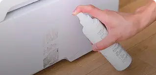 Удаление пыли на шкафах